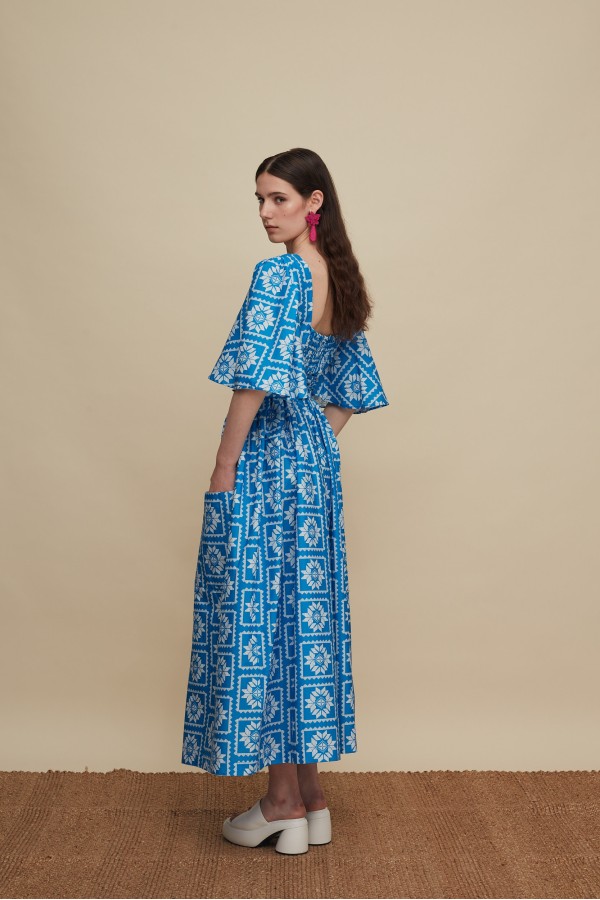 VATOLAKOS MAXI DRESS (VOURIA WHITE/BLUE PRINT)