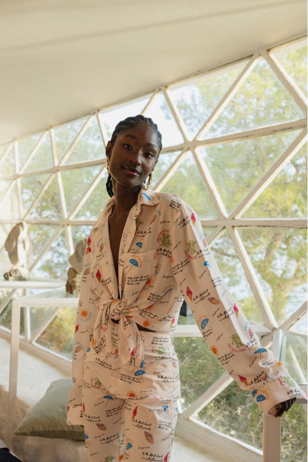 BLOSSOM UNISEX SHIRT